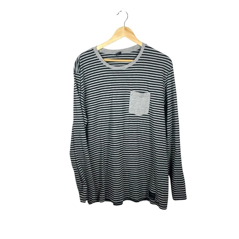 Oakley Men’s Crewneck Striped Pocket Long Sleeve Tee in Grey/Black Size XL